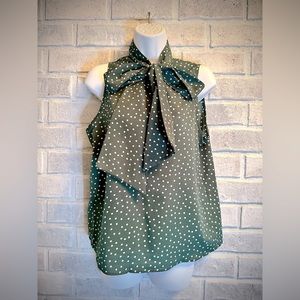 green with white polka dots size: medium